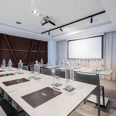 Neptuno & 4 Sup Hotel 4*