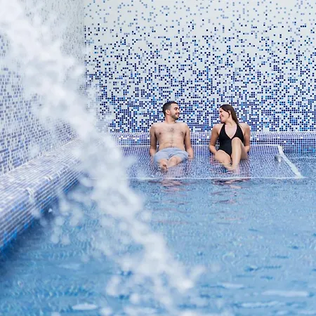 Neptuno & 4 Sup Otel 4*