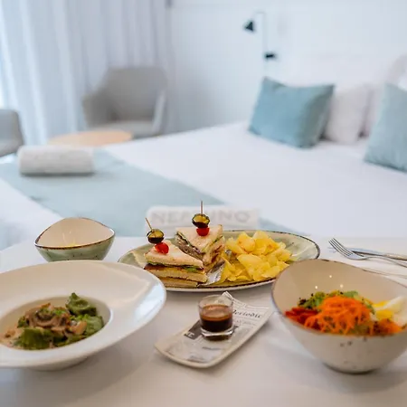 Hotel Neptuno & 4 Sup