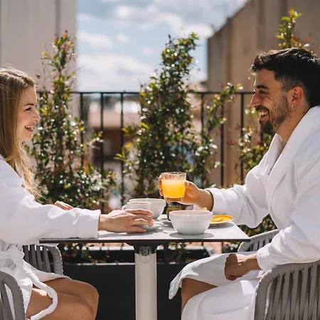 Neptuno & 4 Sup Hotel 4*
