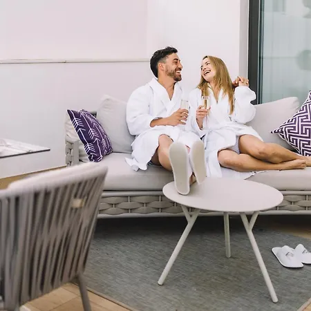 넵튜노 호텔 4*