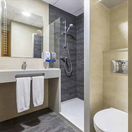 Neptuno & 4 Sup Otel 4*